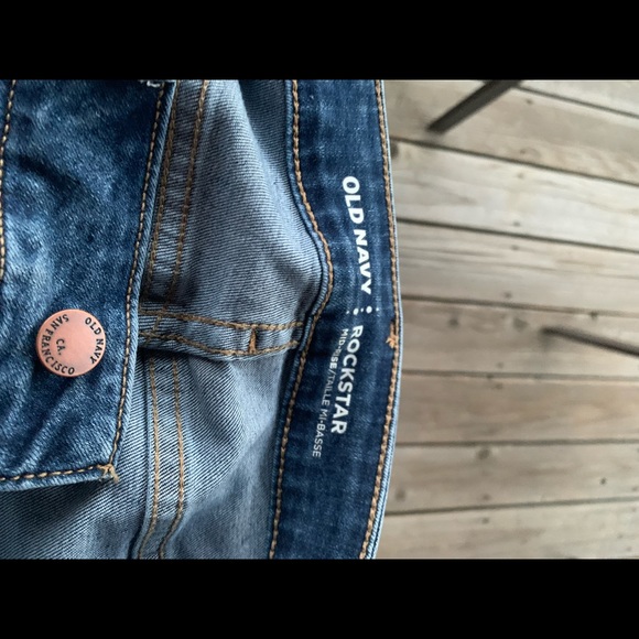 Old navy jeans, I just don’t grab anymore - Picture 3 of 3